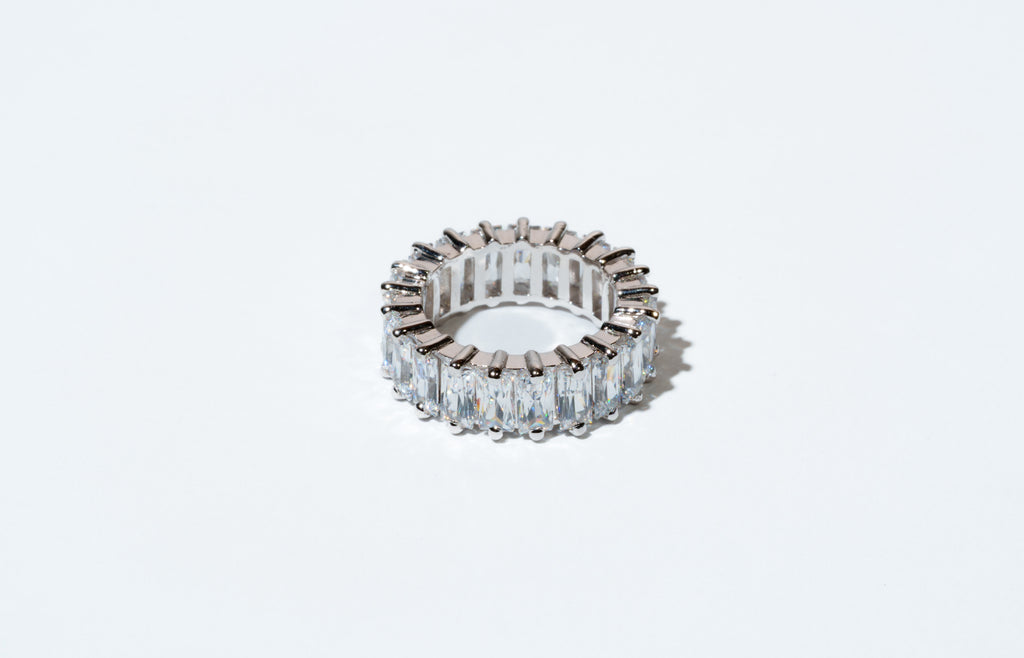 Frost Loop Ring